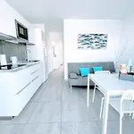 Blue Island Pool View & Wi-fi By Irent Fuerteventura *