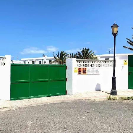 Blue Island Pool View & Wi-fi By Irent Fuerteventura * Corralejo