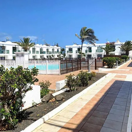 Blue Island Pool View & Wi-fi By Irent Fuerteventura Apartment